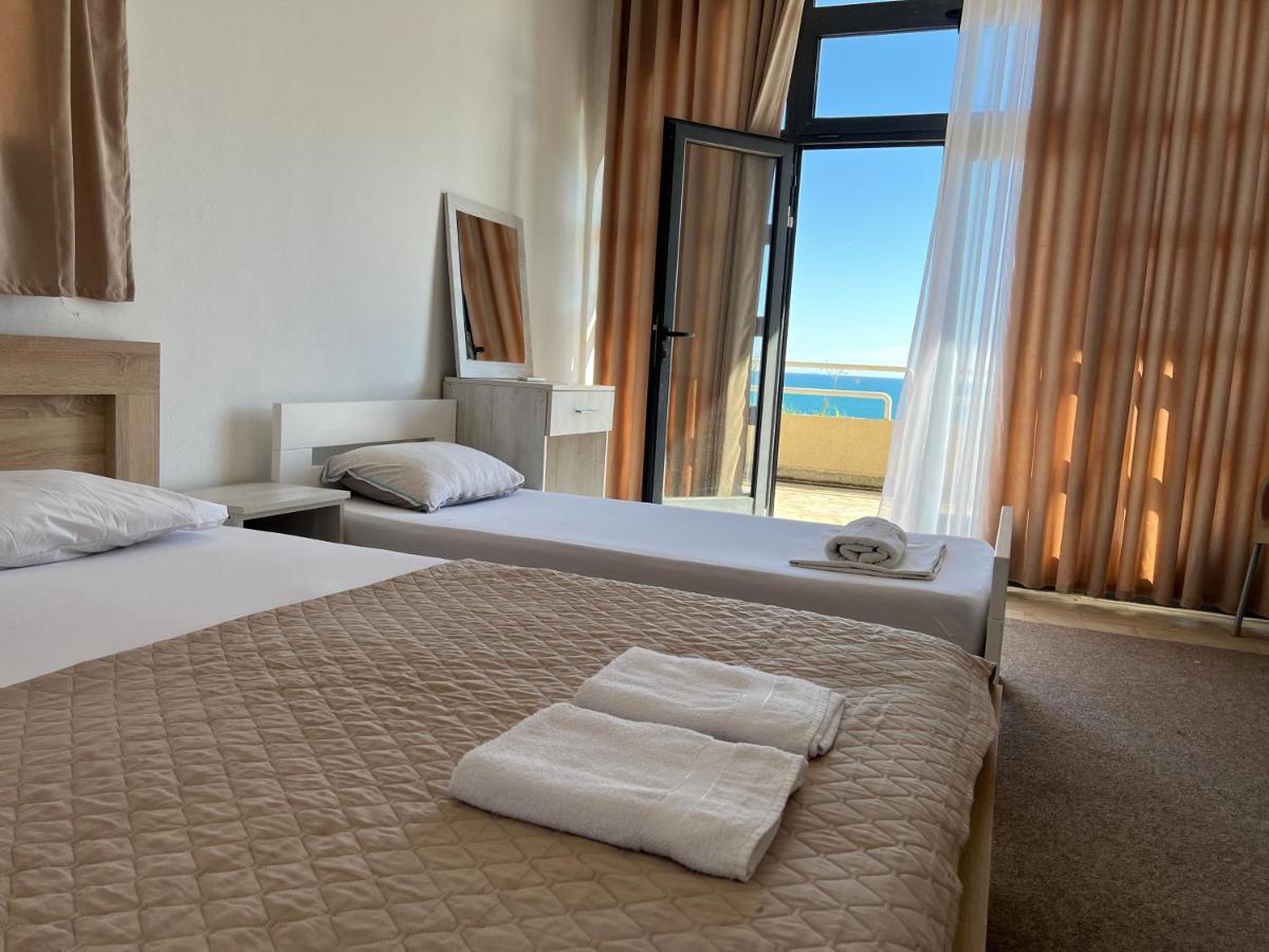 Deluxe Double Room with Balcony and Sea View