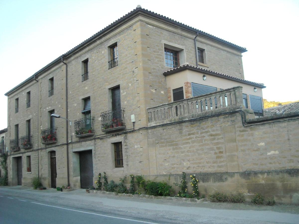 B&B Biscarrués - Casa Carrera Rural - Bed and Breakfast Biscarrués