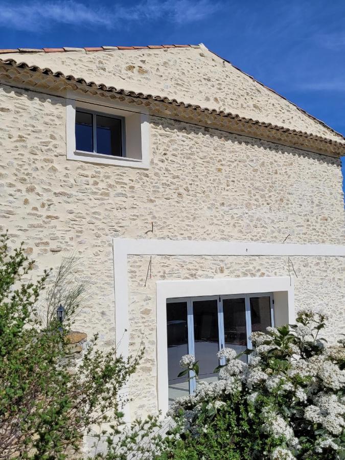 Les Grandes Mollières - Bed and Breakfast Peyruis