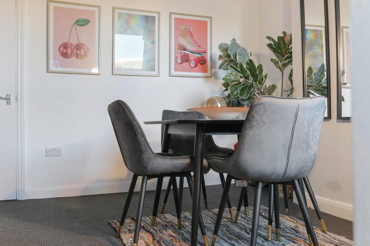 Top Location Wifi Parking Close To Nffc &cricket - B&B