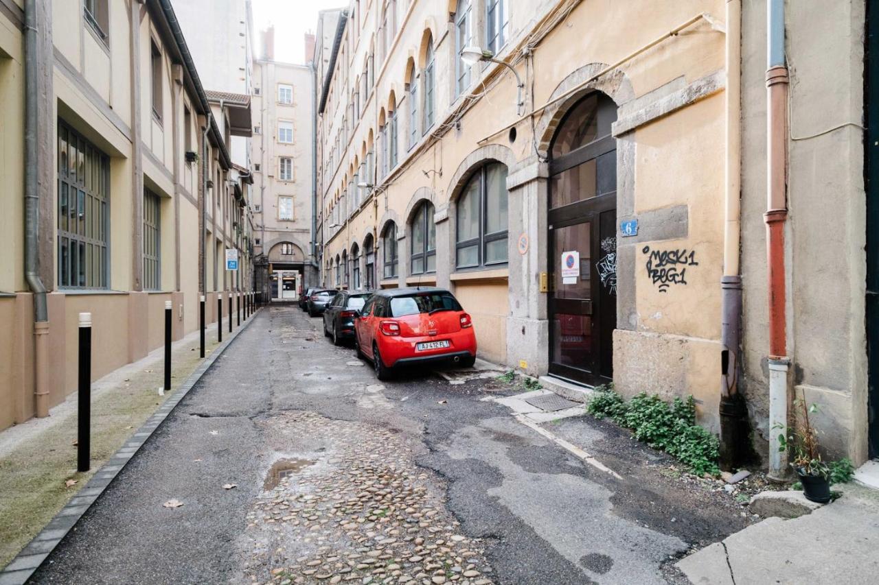 Lumineux T2, climatisé en centre ville AIL - B&B Lyon