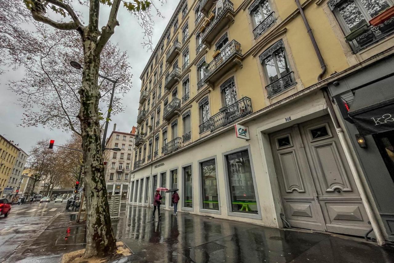 The charming, comfortable Charlemagne AIL - B&B Lyon