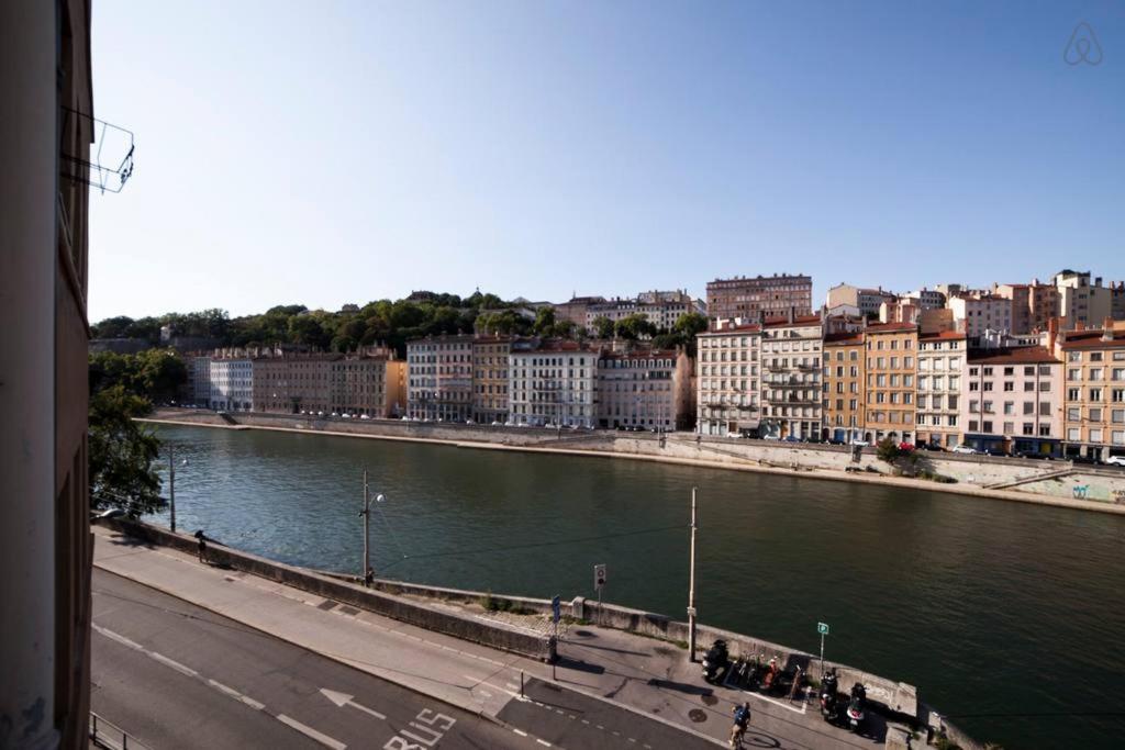All in Lyon | Charme & vue sur Saône - Chambres d’hôtes Lyon