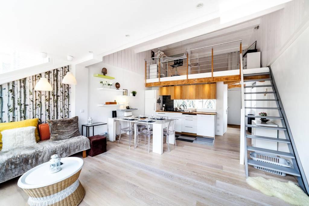 Le duplex de St Nizier en hyper centre AIL - B&B