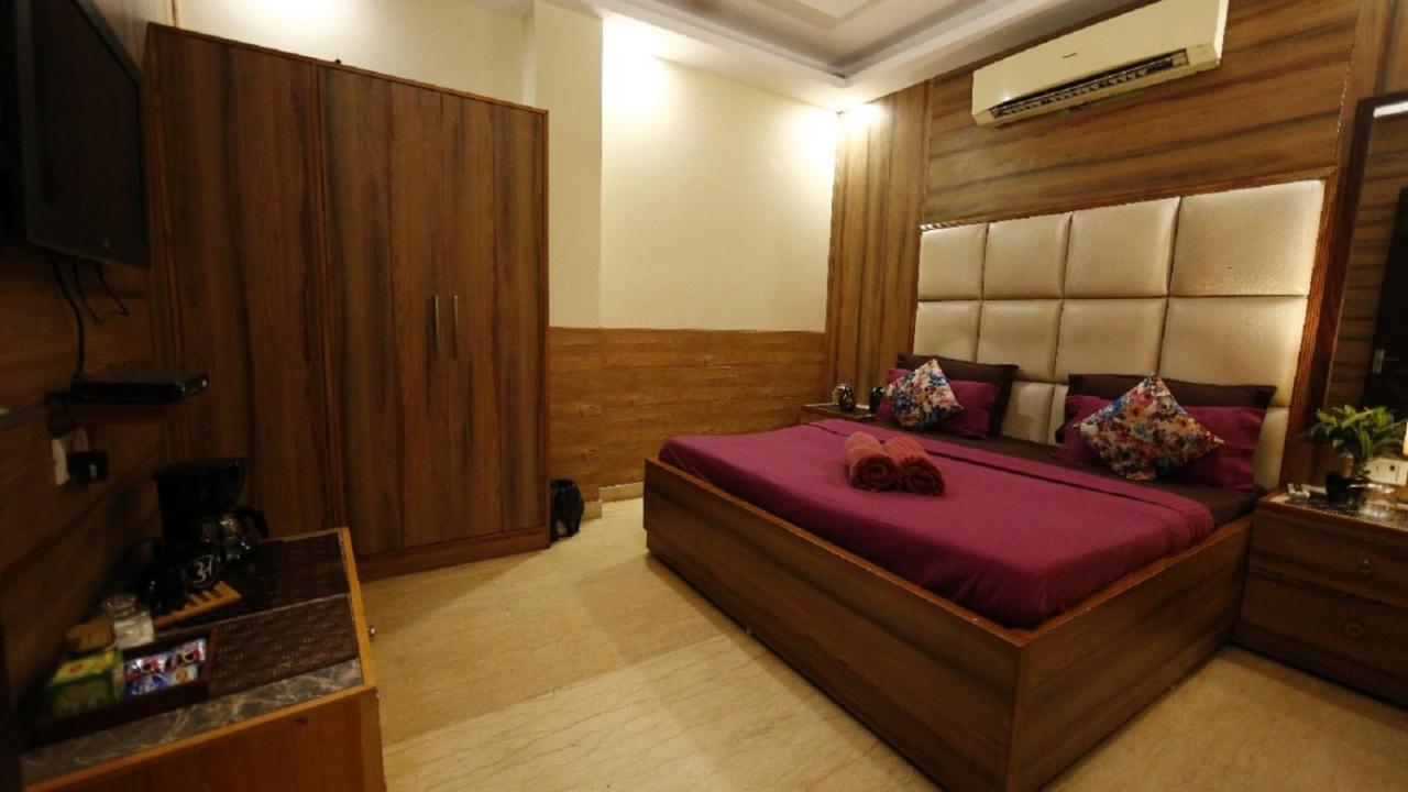 B&B Neu-Delhi - Hotel Royal Plaza B&B - Bed and Breakfast Neu-Delhi