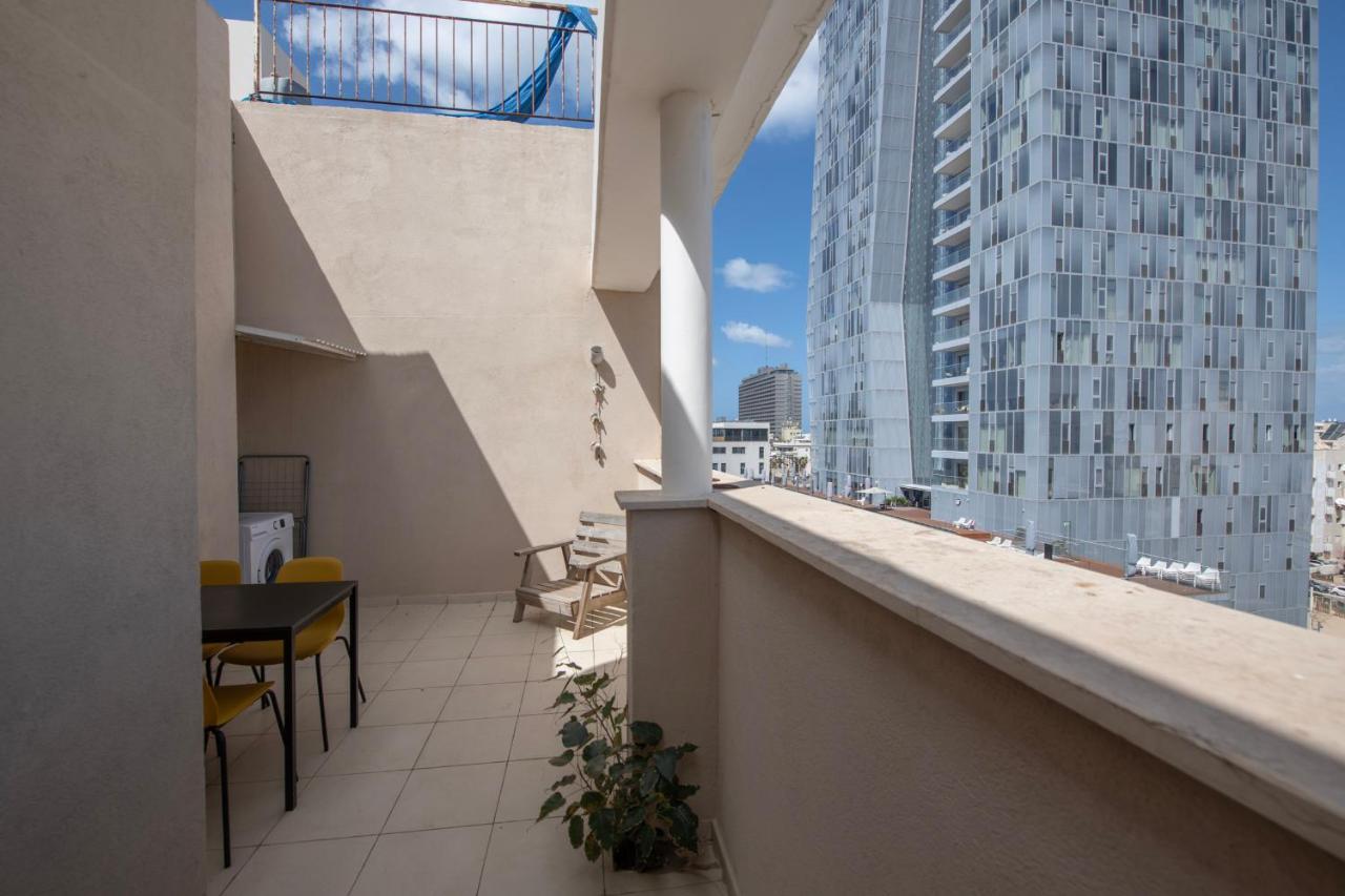 2BD and 2 Bath duplex on the Hilton beach with a shelter - B&B Tel Aviv