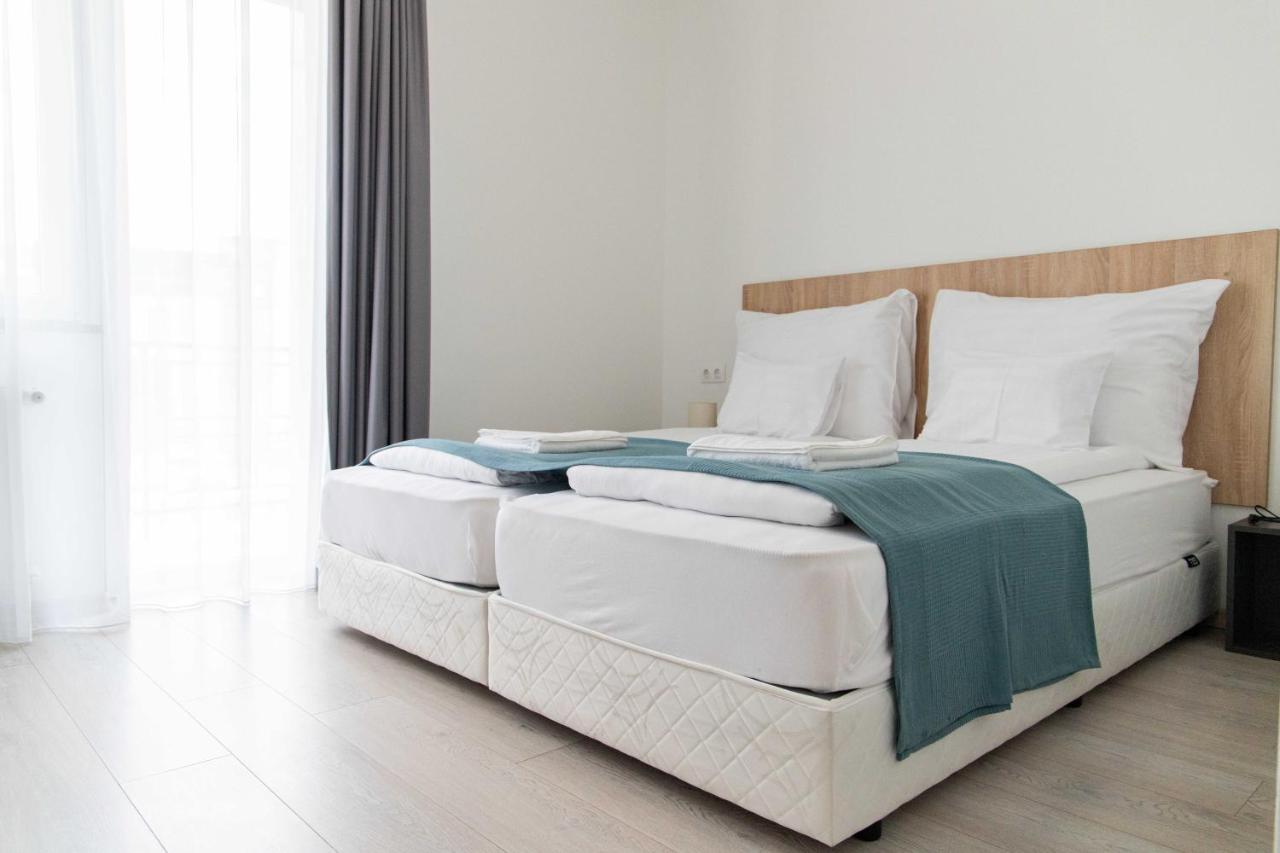 Dreibettzimmer mit Balkon