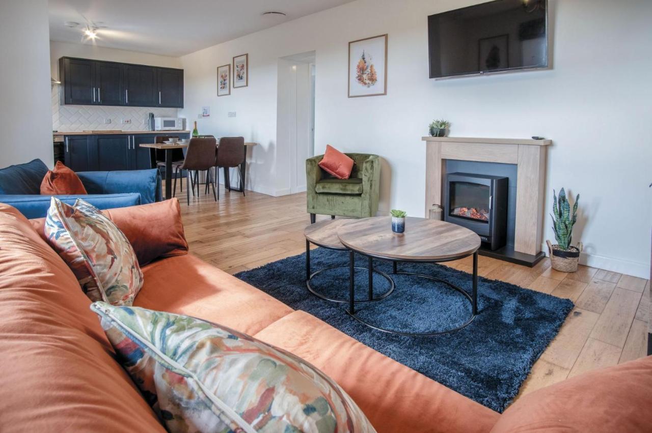 Anchor Well - 2 Bedroom Cottage - Ludchurch - Bed and Breakfast