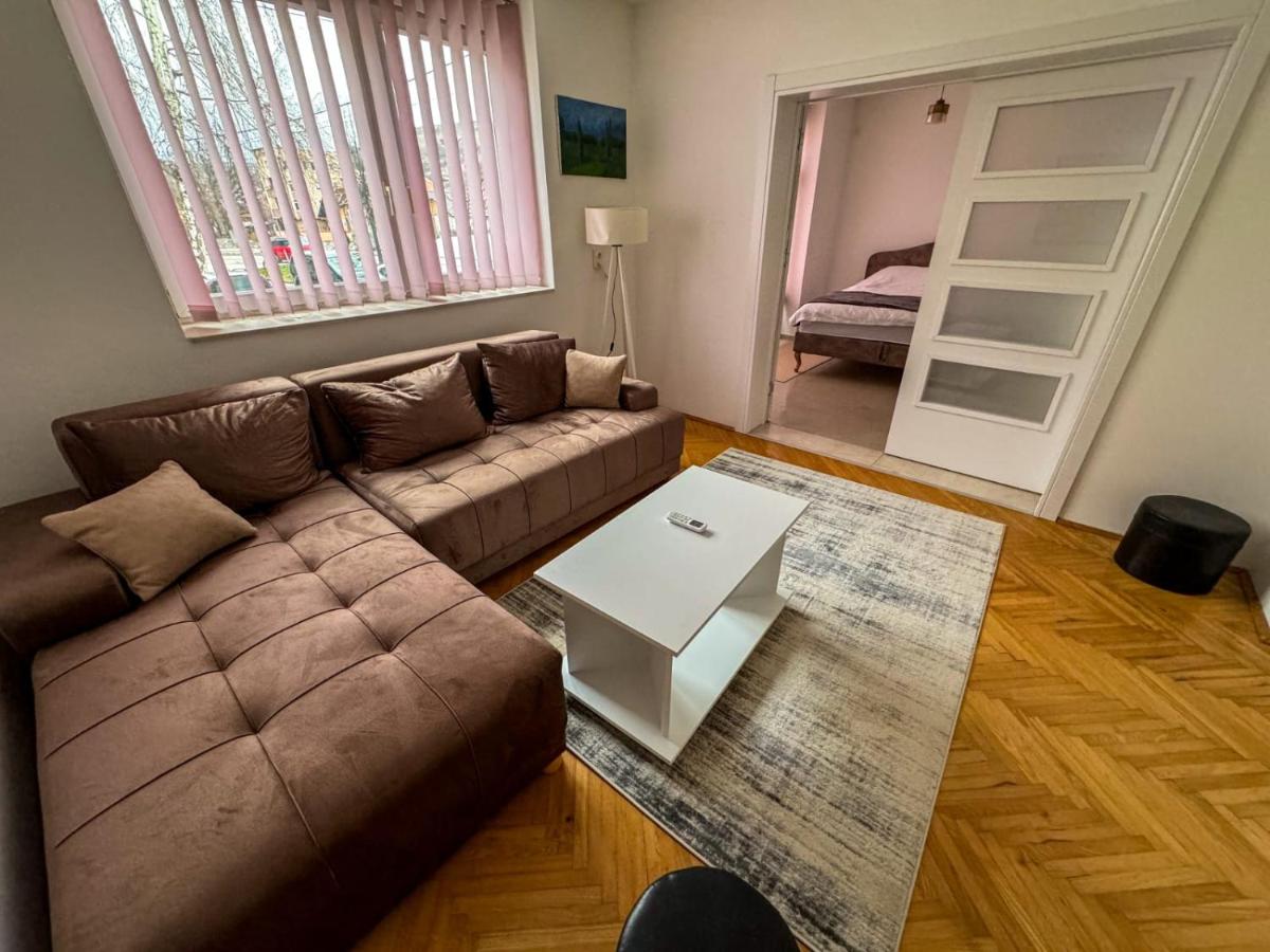 B&B Novi Pazar - Mirror Apartment - Bed and Breakfast Novi Pazar