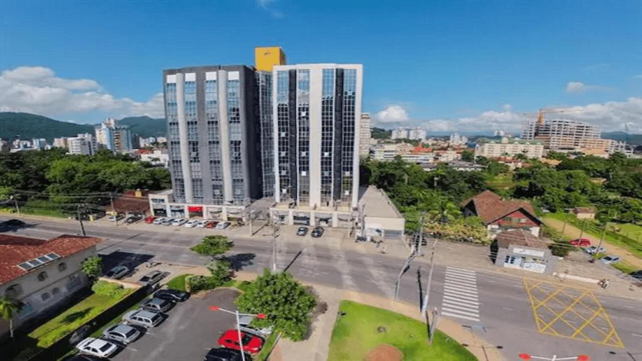 Saint Sebastian Flat 602- Com Hidro! até 3 pessoas, Duplex, no centro - B&B