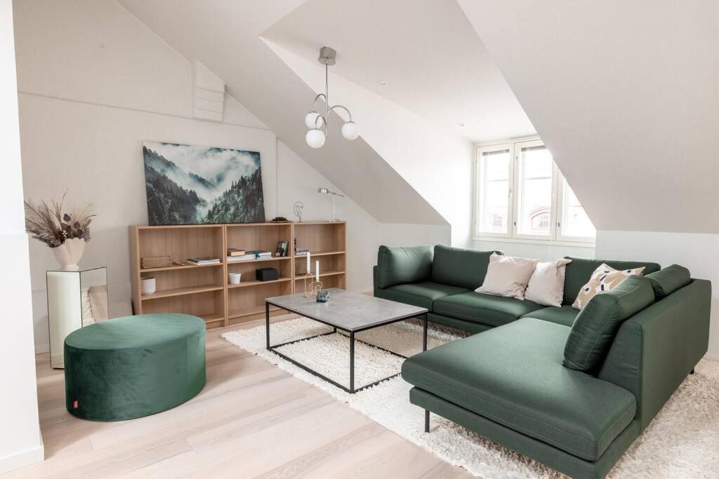 B&B Helsinki - 2ndhomes Beautiful, 2BR Attic Apartment in Kruununhaka - Bed and Breakfast Helsinki