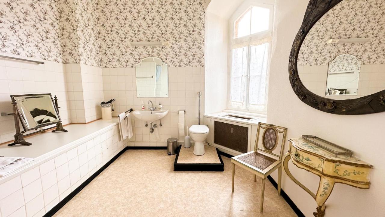 Doppelzimmer mit Gemeinschaftsbad