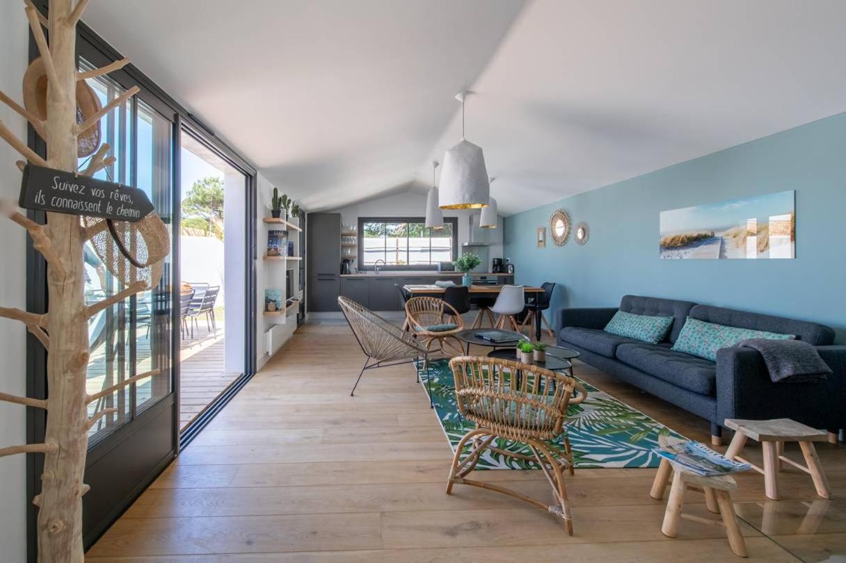 Maison d'architecte avec piscine à deux pas de la plage des Grenettes - B&B Les Grenettes