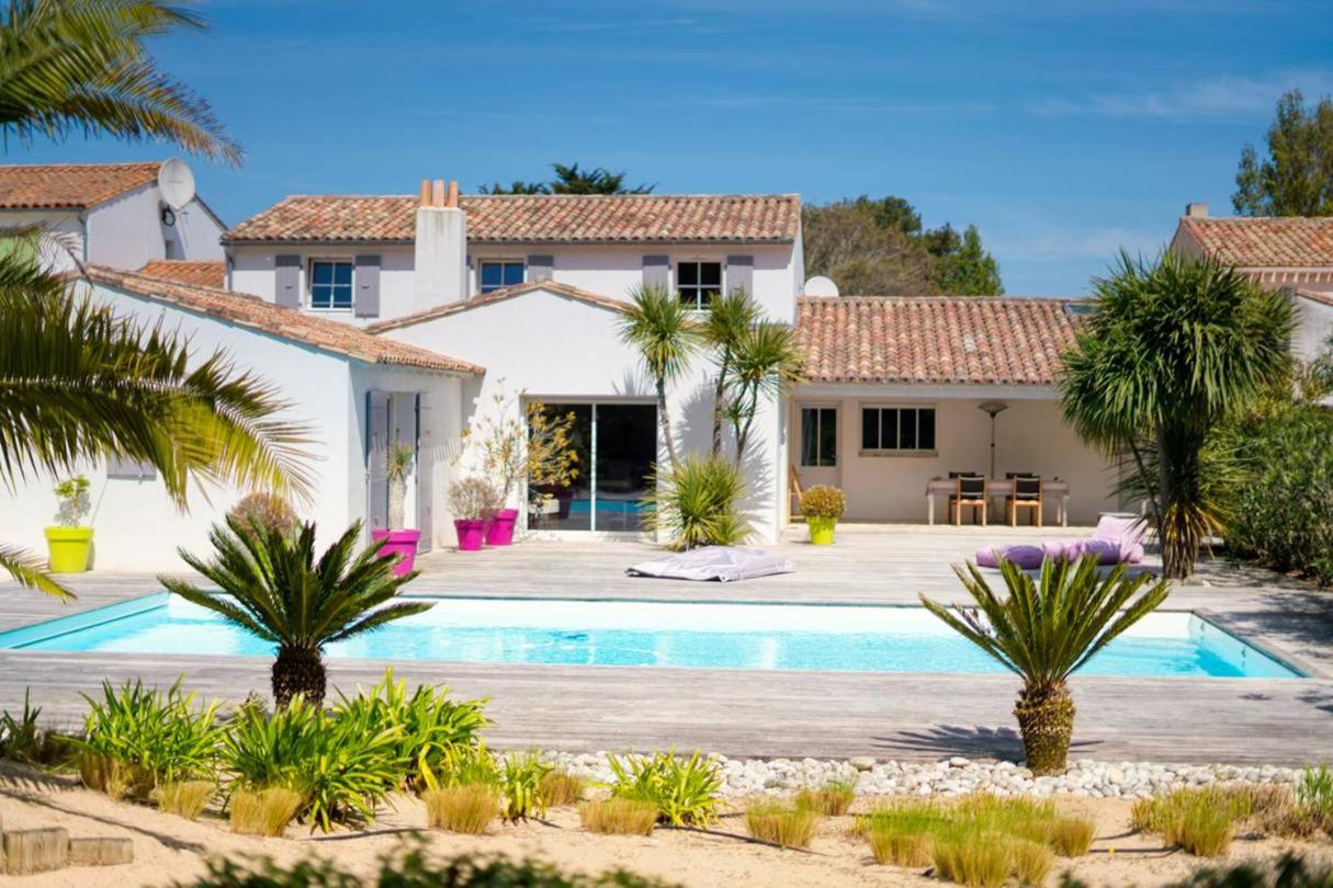 Maison au calme en lisière de forêt avec piscine chauffée - B&B