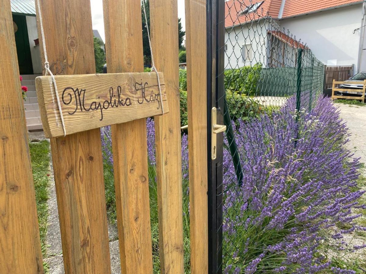 B&B Sopron - Majolika Ház - Bed and Breakfast Sopron