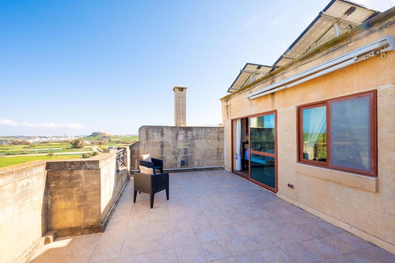 Levecca 2 Holiday Home - B&B