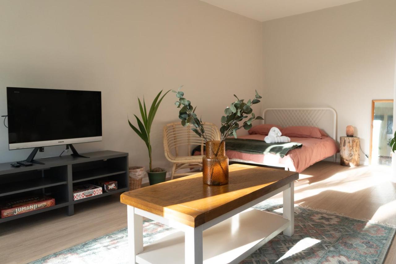 B&B Belfast - Studio Cabin in Belfast - Bed and Breakfast Belfast