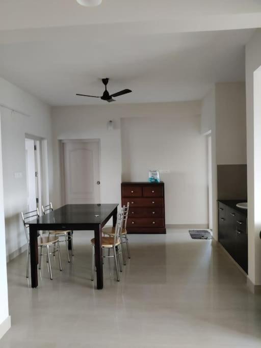 CASA 5 : A private apartment in Thrissur - B&B Thrissur