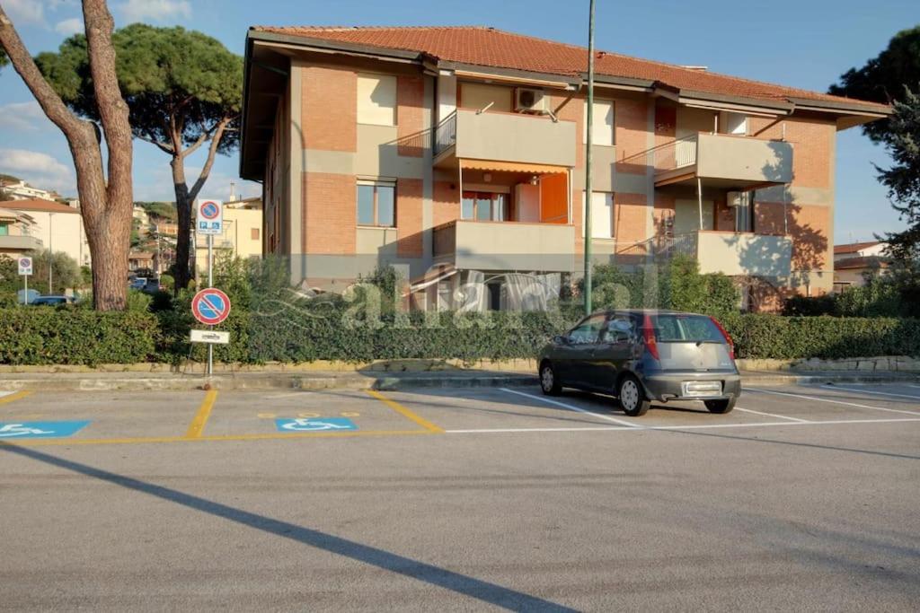 Rita, 2 camere, terrazzo, clima e wiFi, a soli 200 m dal mare! by Alfareal - Ferienwohnung