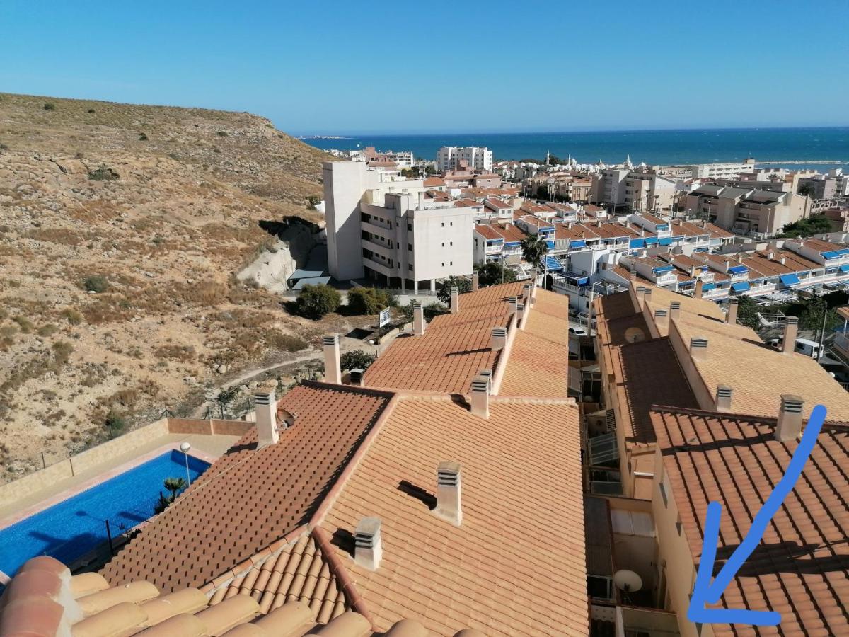 Magnificent 3 bedroom house close to the beach with community swimming pool - B&B