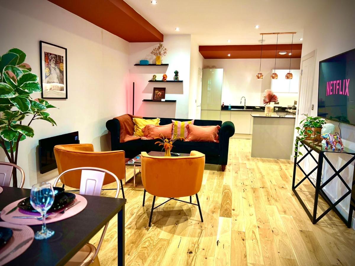Dawn House - Wyndale Living -Bham JQ 3BR Townhouse - Chambres d'hôtes Birmingham