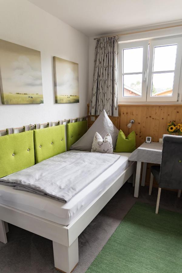 Chambre Simple avec Salle de Bains Commune