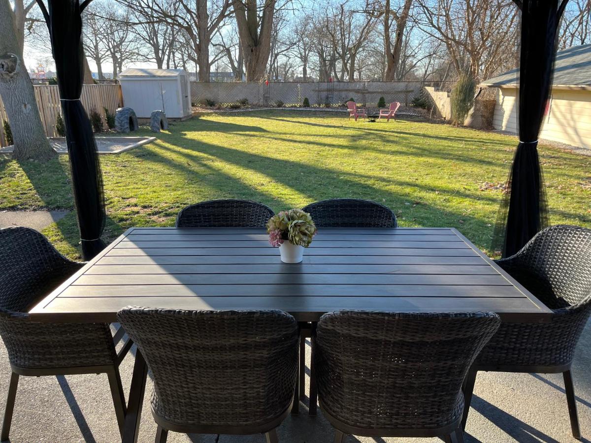 Peaceful 4BDRM Home 5mins to Clifton Hill - B&B