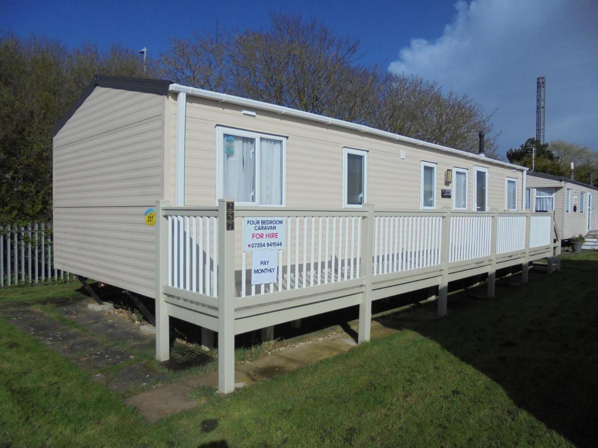Seaview Ingoldmells Linwood II 10 Berth, 4 Bedrooms, Central heated - Chambres d'hôtes Ingoldmells