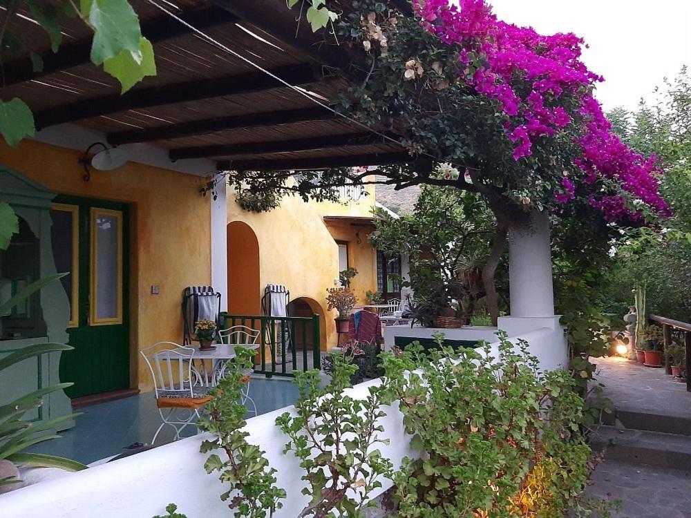 Dreibettzimmer mit Terrasse