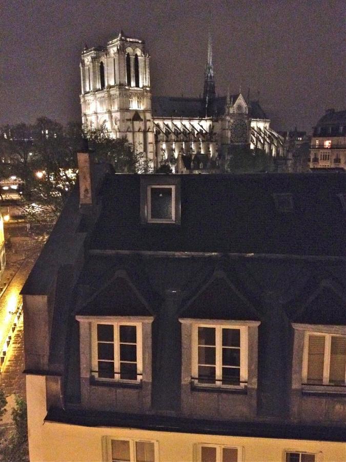 A Balcony on Notre Dame - Chambres d'hôtes Paris