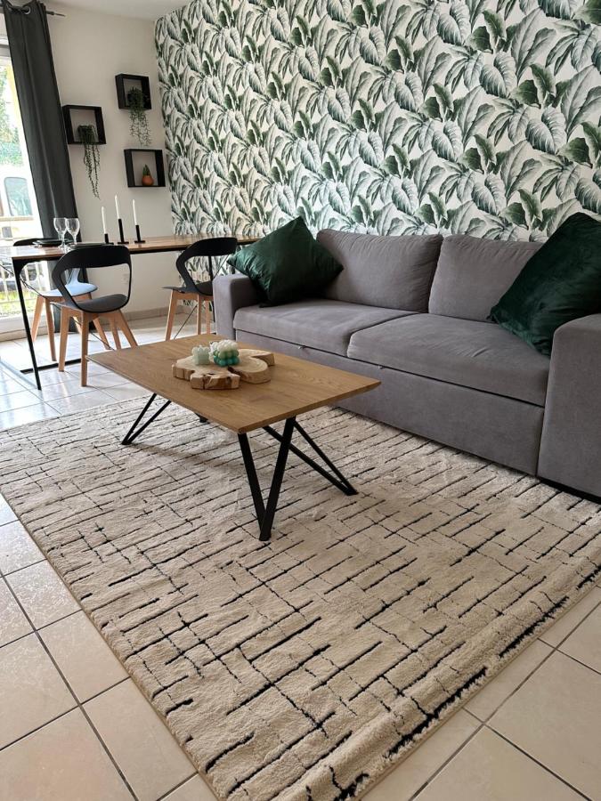 Appartement entièrement rénové - Ferienwohnung