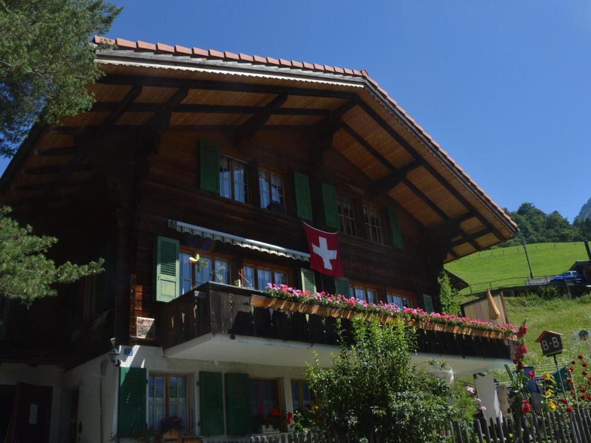 B&B Kiental - Apartment Chalet Zimmermann by Interhome - Bed and Breakfast Kiental