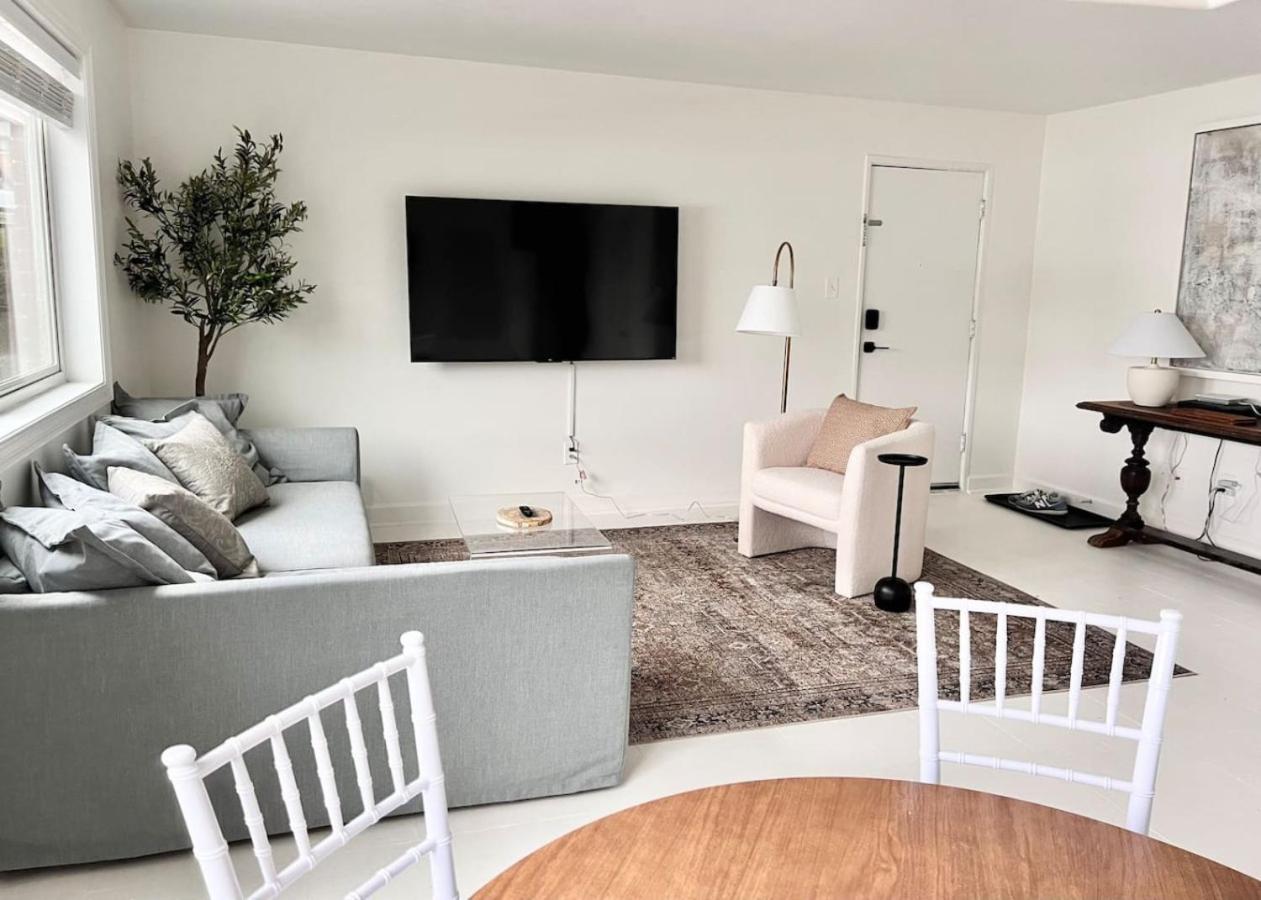 Crystal City Boutique Flats - Free Parking 2878 - B&B