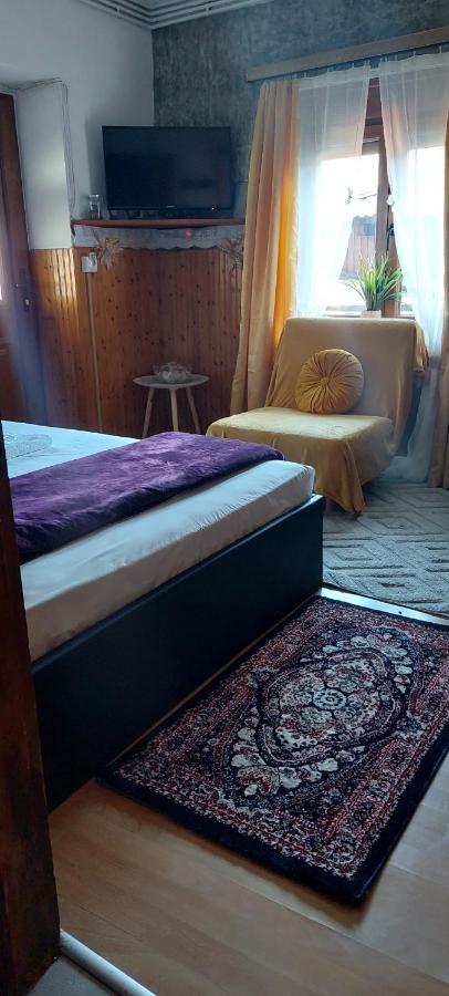 B&B Metsovo - ΔΙΑΜΕΡΙΣΜΑ ΧΩΡΗΤΙΚΟΤΗΤΑΣ ΜΕΧΡΙ 4 ΑΤΟΜΩΝ ΚΕΝΤΡΙΚΑ! - Bed and Breakfast Metsovo