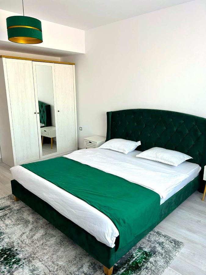 B&B Boekarest - YamaLuxe Apartments - Modern & Spacious With Beautifull View - Bed and Breakfast Boekarest