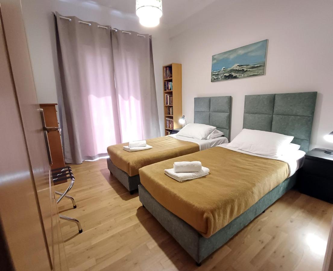 Georgia's Cozy Apartment in Koukaki - B&B Atenas