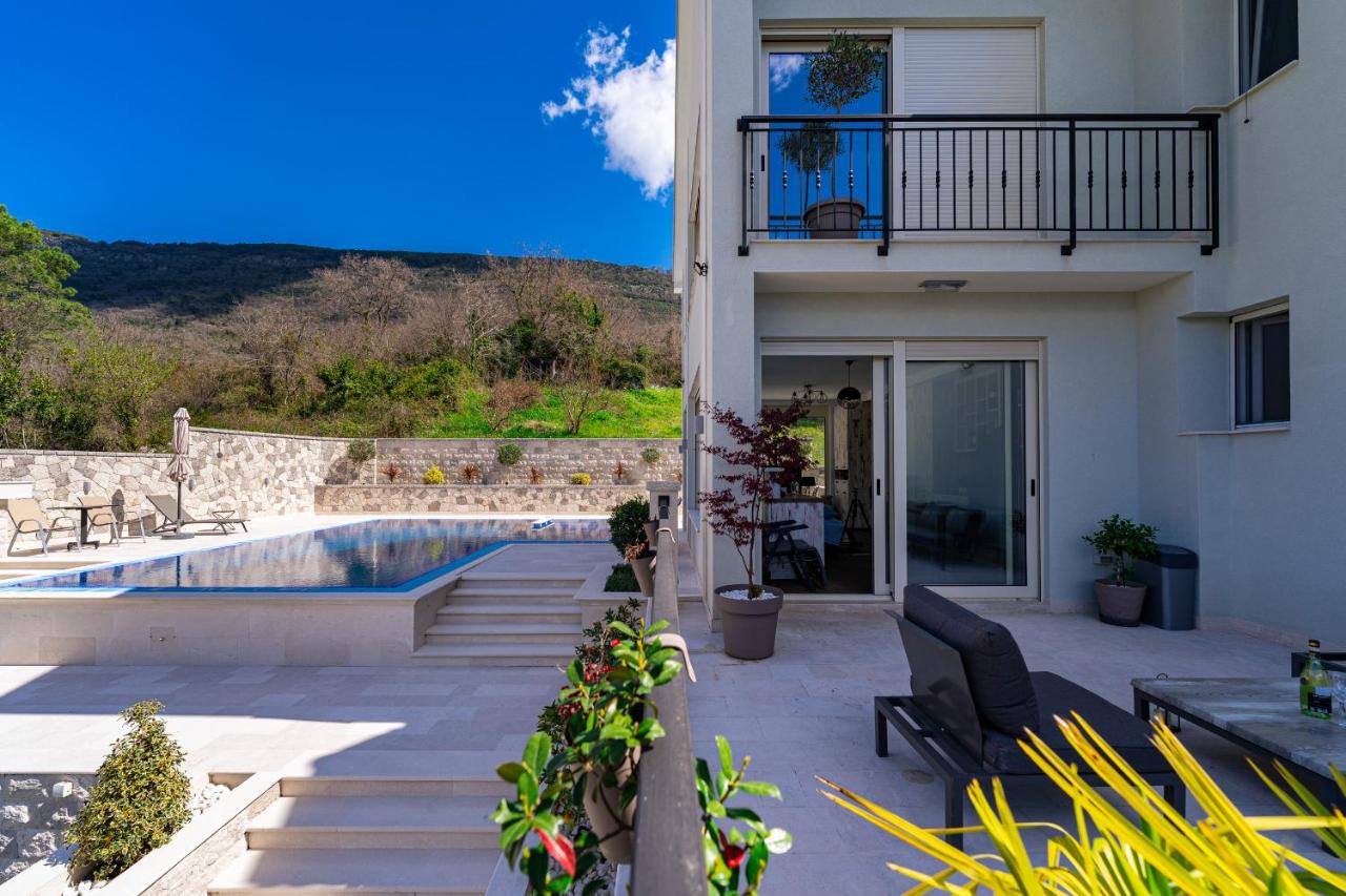 Majestic Apartment - Chambres d’hôtes Tivat