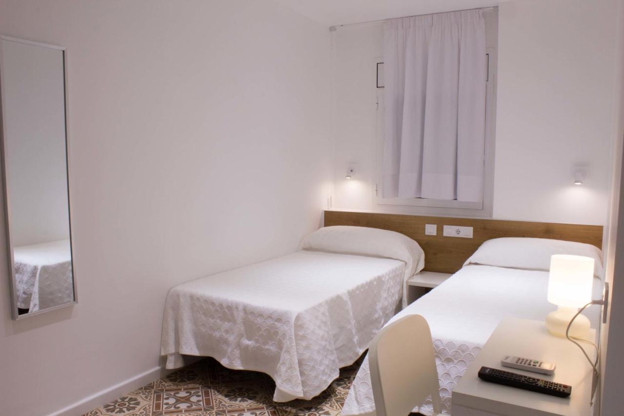 Camera Matrimoniale/Doppia con Letti Singoli con Bagno Privato