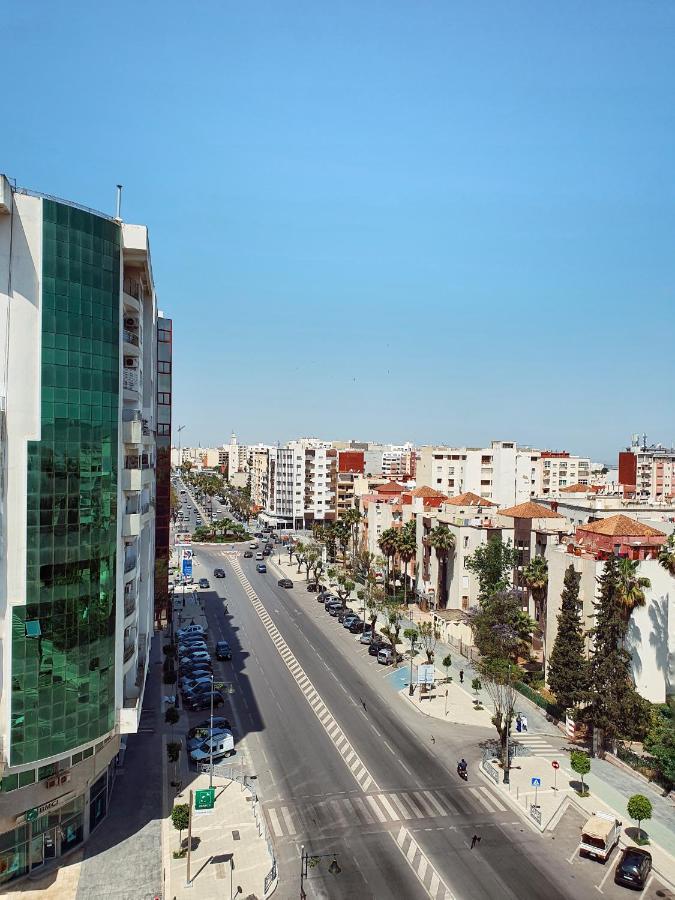 B&B Meknes - Très bel appartement avec une vue panoramique sur l'avenue des FAR - Bed and Breakfast Meknes