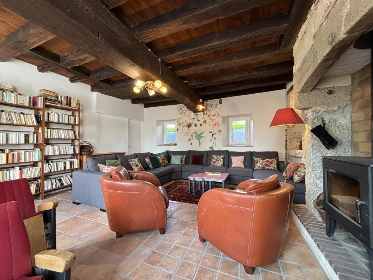 Grande maison familiale avec jardin, Wifi, animaux acceptés - FR-1-489-50 - Chambres d'hôtes Trézelles