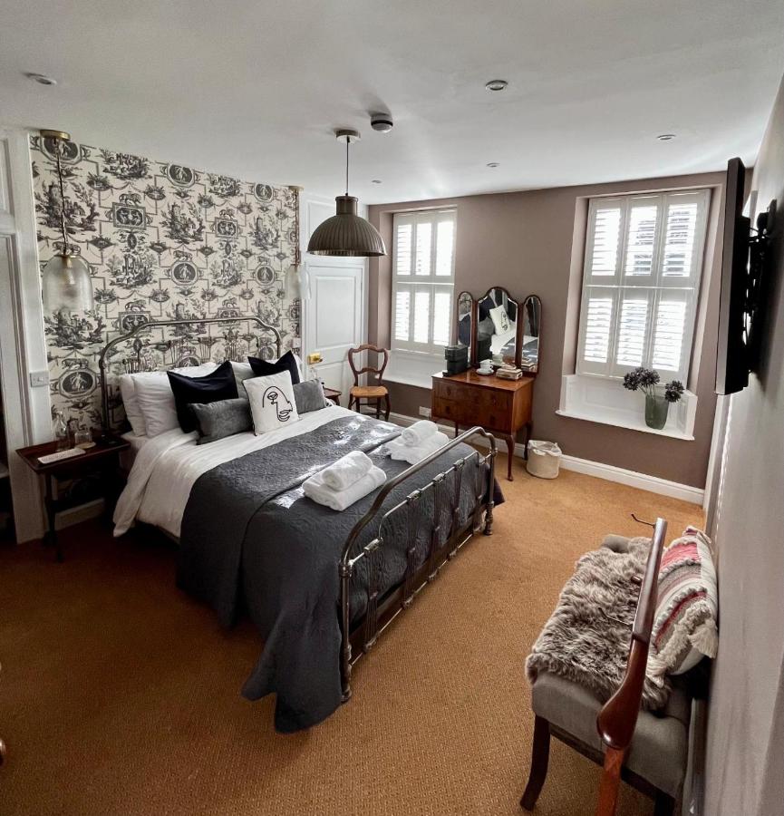 Deluxe Double Room - Non Pet Friendly