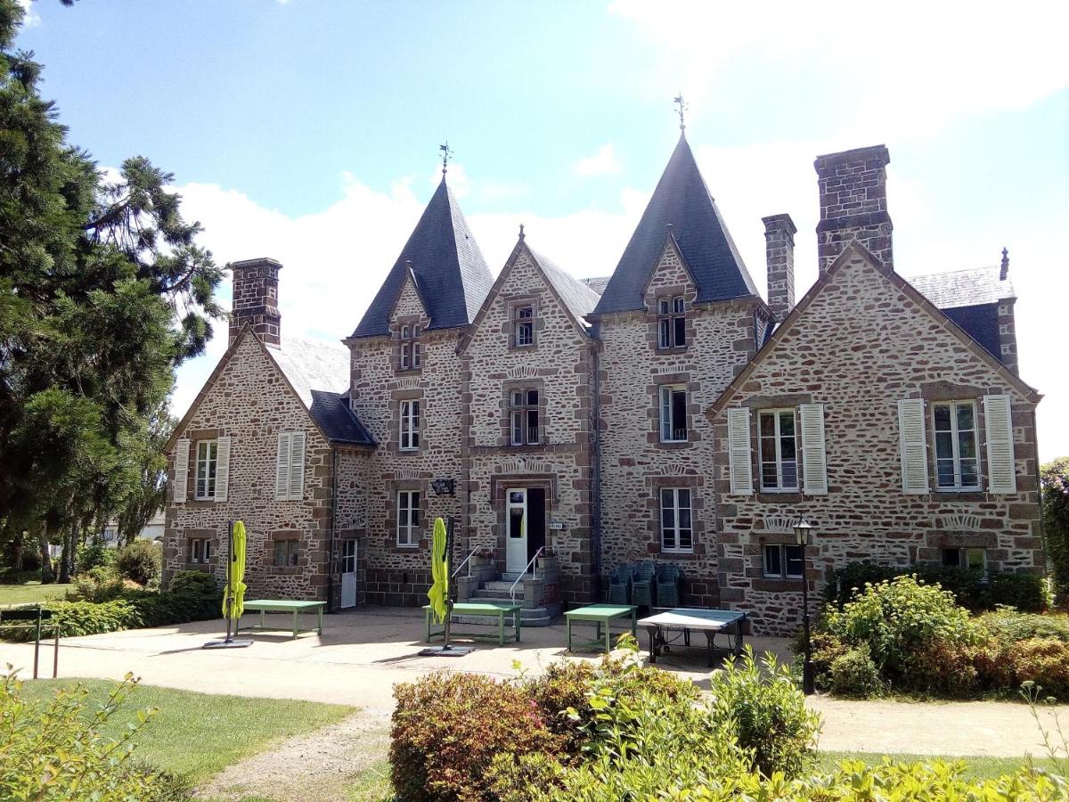 B&B Saint-Denis-de-Gastines - Château du Bourg - Bed and Breakfast Saint-Denis-de-Gastines