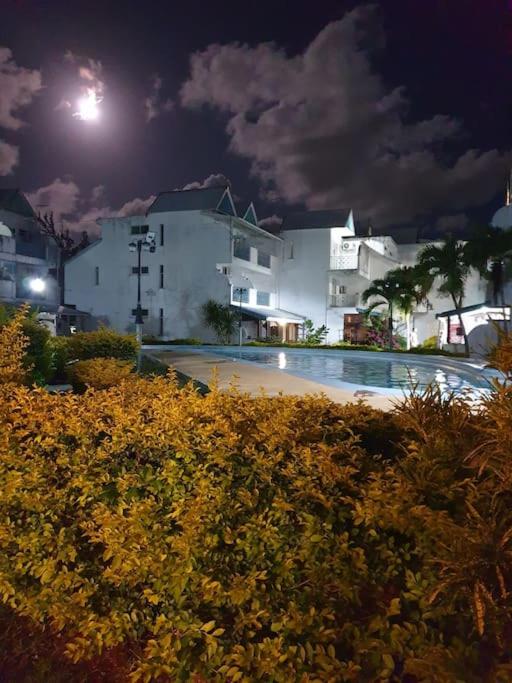 Beach Villa Pereybere - B&B