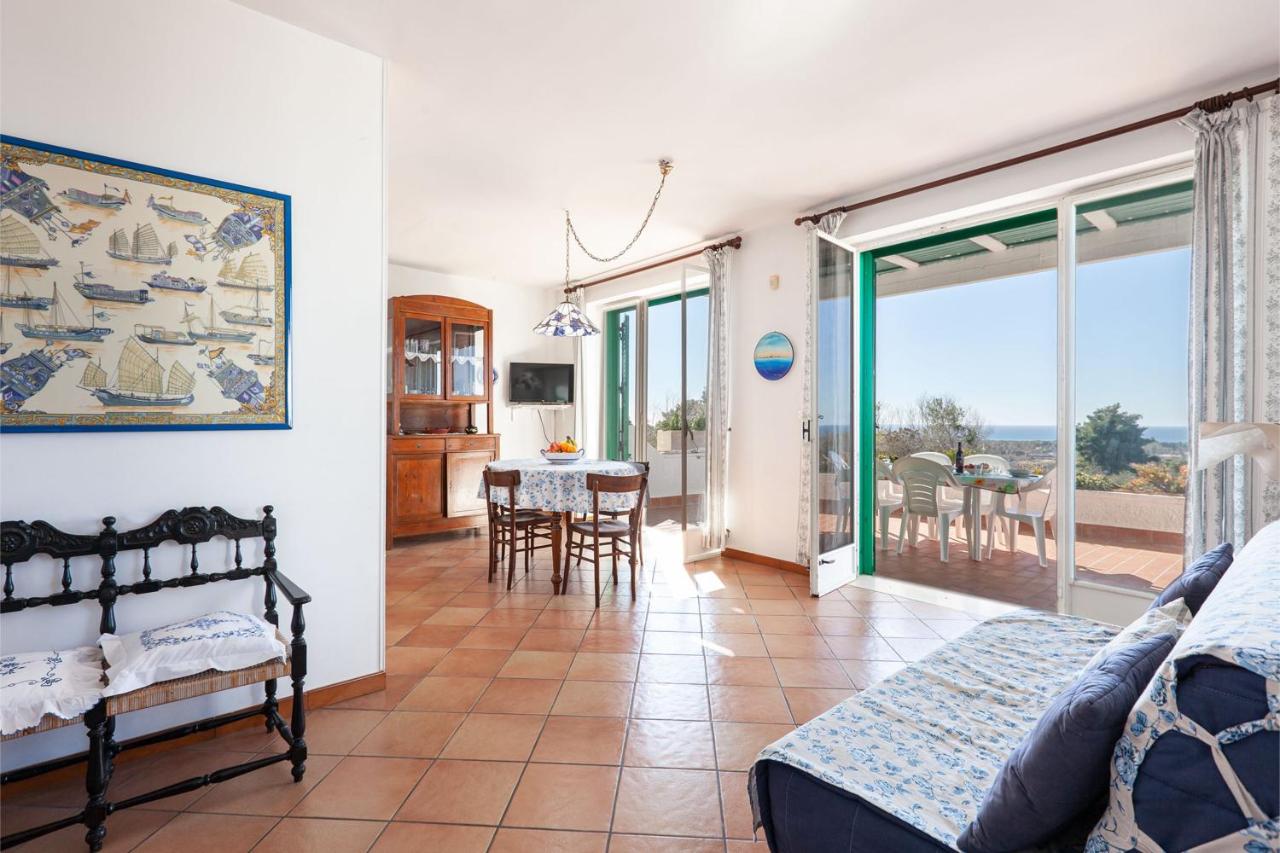 B&B Ugento - Villa Giorgisa Apartment 2 Pool Sea View - Happy Rentals - Bed and Breakfast Ugento