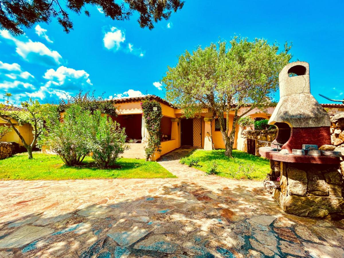 B&B Baja Sardinia - Sweet Home Villetta a Schiera With Pool - Bed and Breakfast Baja Sardinia