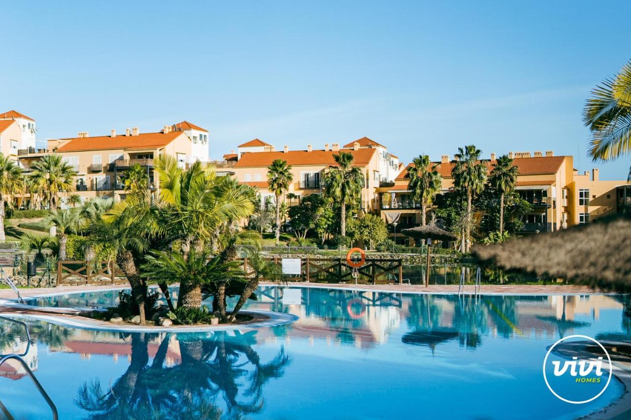ViVi Homes - Casa Duque Pool, Gym, Terrace & Golf - B&B