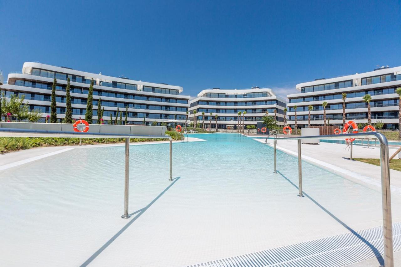 ViVi Homes - Dali - Pool, Sauna, Gym & Sea View - B&B Torremolinos