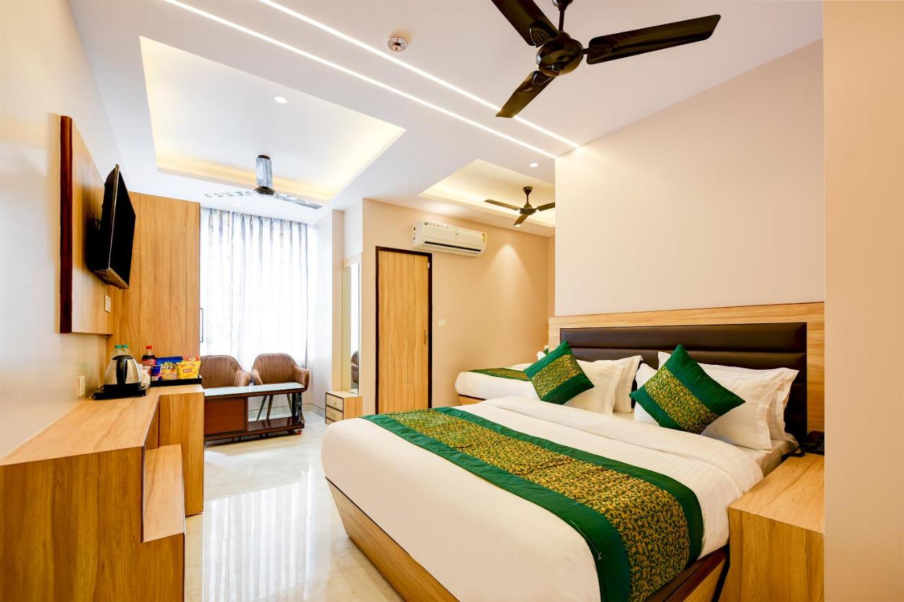 B&B New Delhi - Hotel Express 66 - New Delhi Railway Station - Bed and Breakfast New Delhi