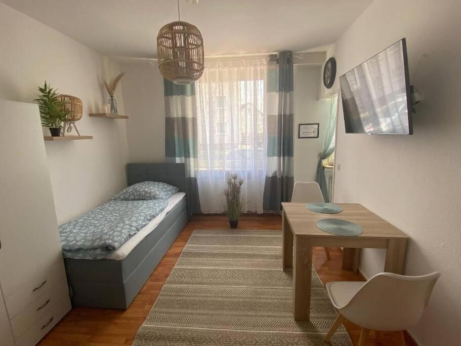 B&B Marl - gemütliches Apartment in Marl - WG 1 - Bed and Breakfast Marl