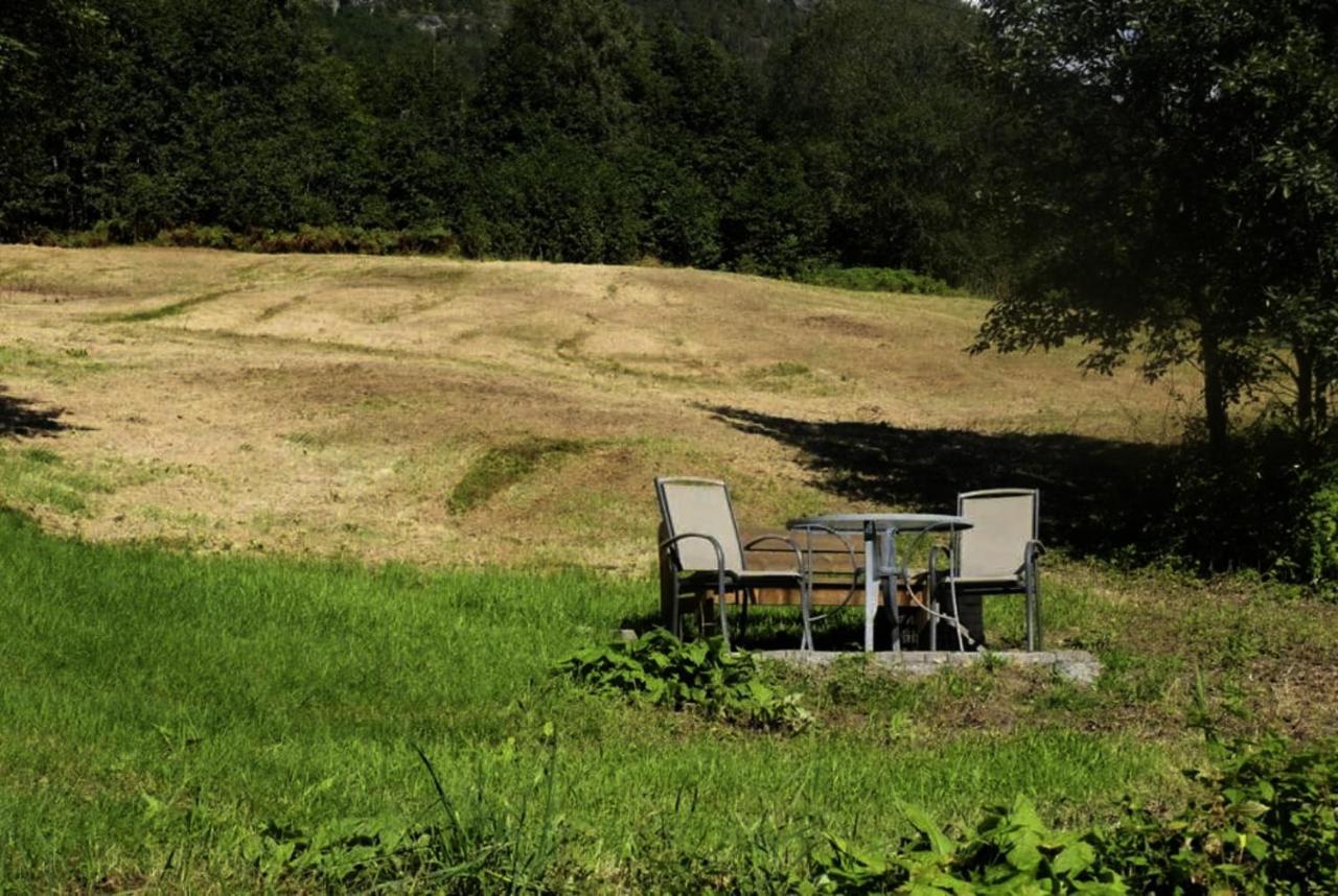 Jølster Lake View - B&B Årdal